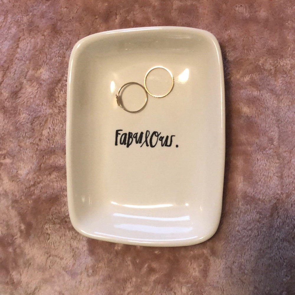 RAE DUNN “FABULOUS” JEWELRY HOLDER